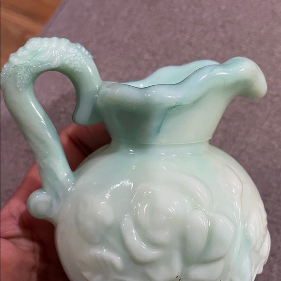 Vintage 1980s Avon Victoriana Pitcher - Picture 7 of 9